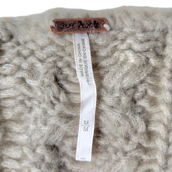 Free People Womens Sweater Medium Cable Knit Chunky Boho Beige Mohair - Picture 6 of 9